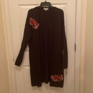 COPY - 1X black sweater with flowers, nice a warm
